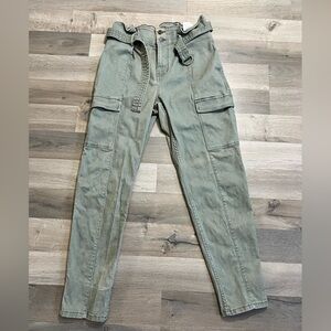 Hollister Ultra High-Rise Mom Cargo Pants w/ Belt Sage Green size S